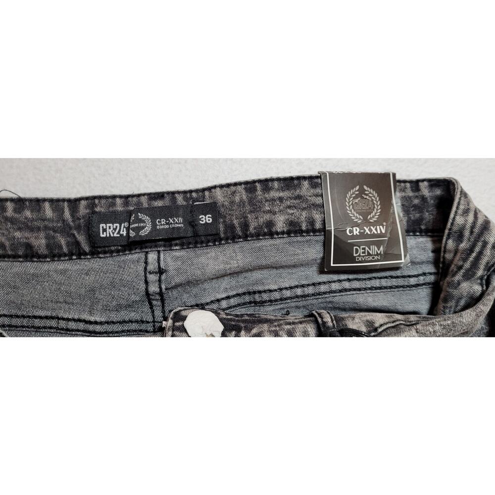 CR-24 Chrome Edge Mens Shorts 36x32 Gray Denim Holes Ripped Grunge Streetwear - Picture 9 of 11